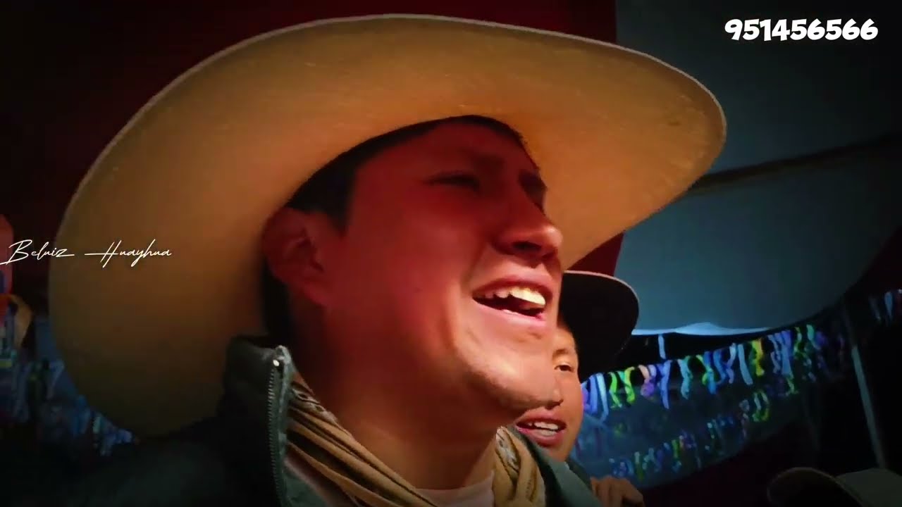 Yuber cordova L. y gorrioncito de Apurimac por Pachaconas 2023