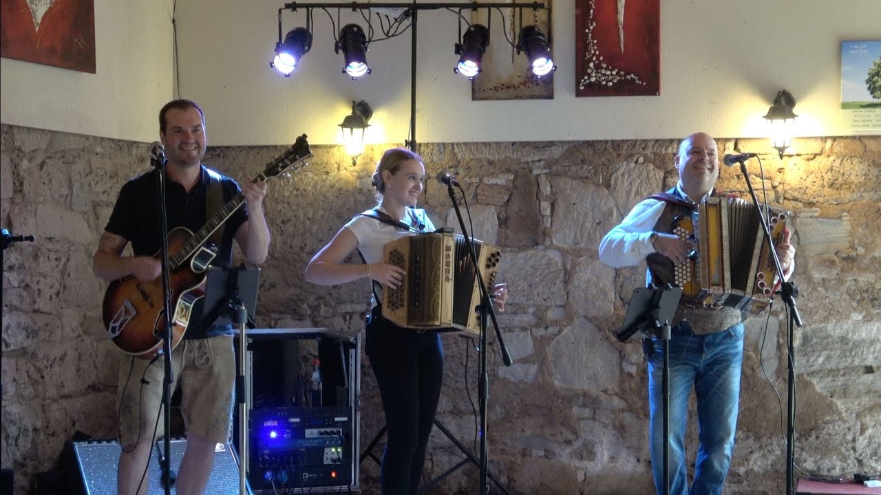 D'ere zu Zweit mit Sandi Pacek, Weltmeister auf der Steirischen Harmonika, in der Walkmühle.