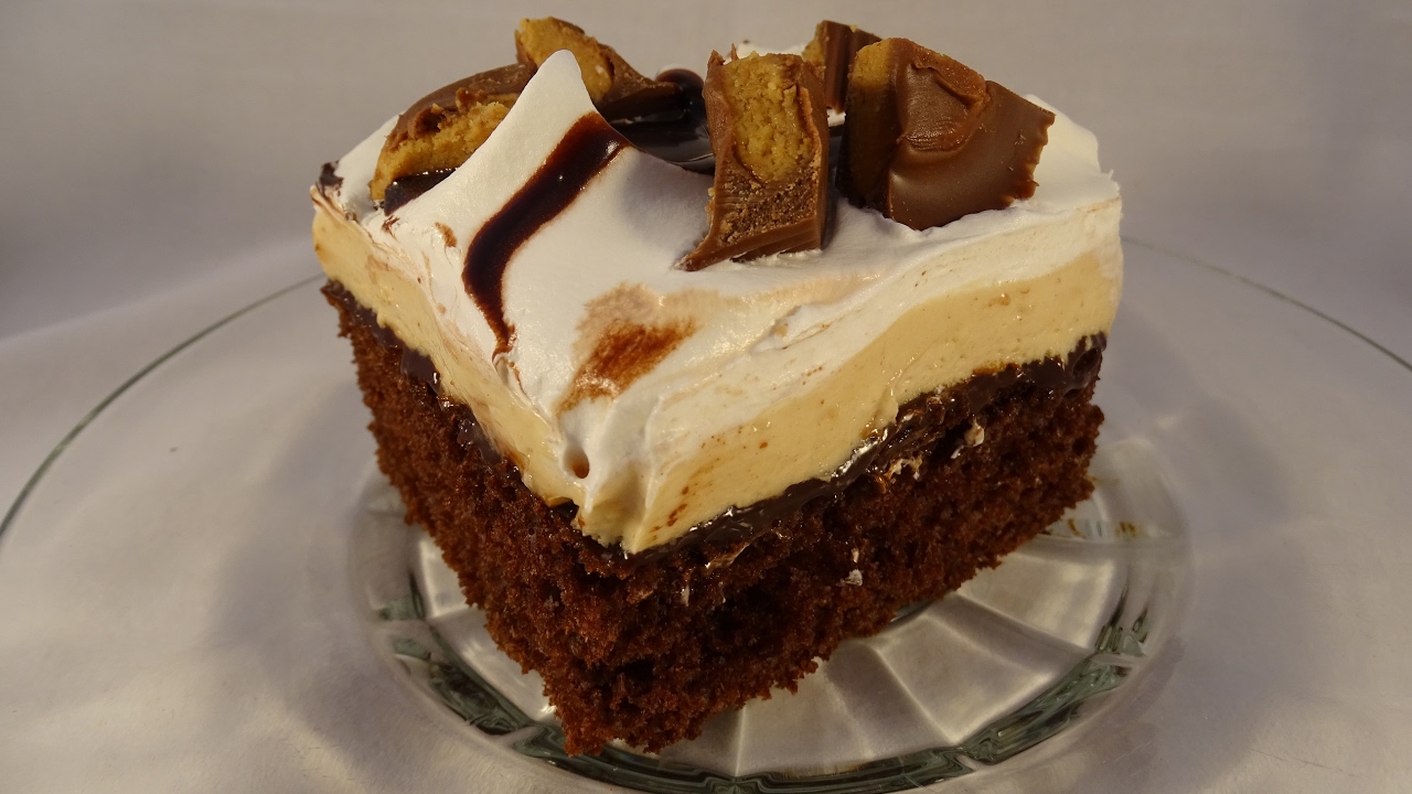 Reese's Peanut Butter Cup Poke Cake- with yoyomax12