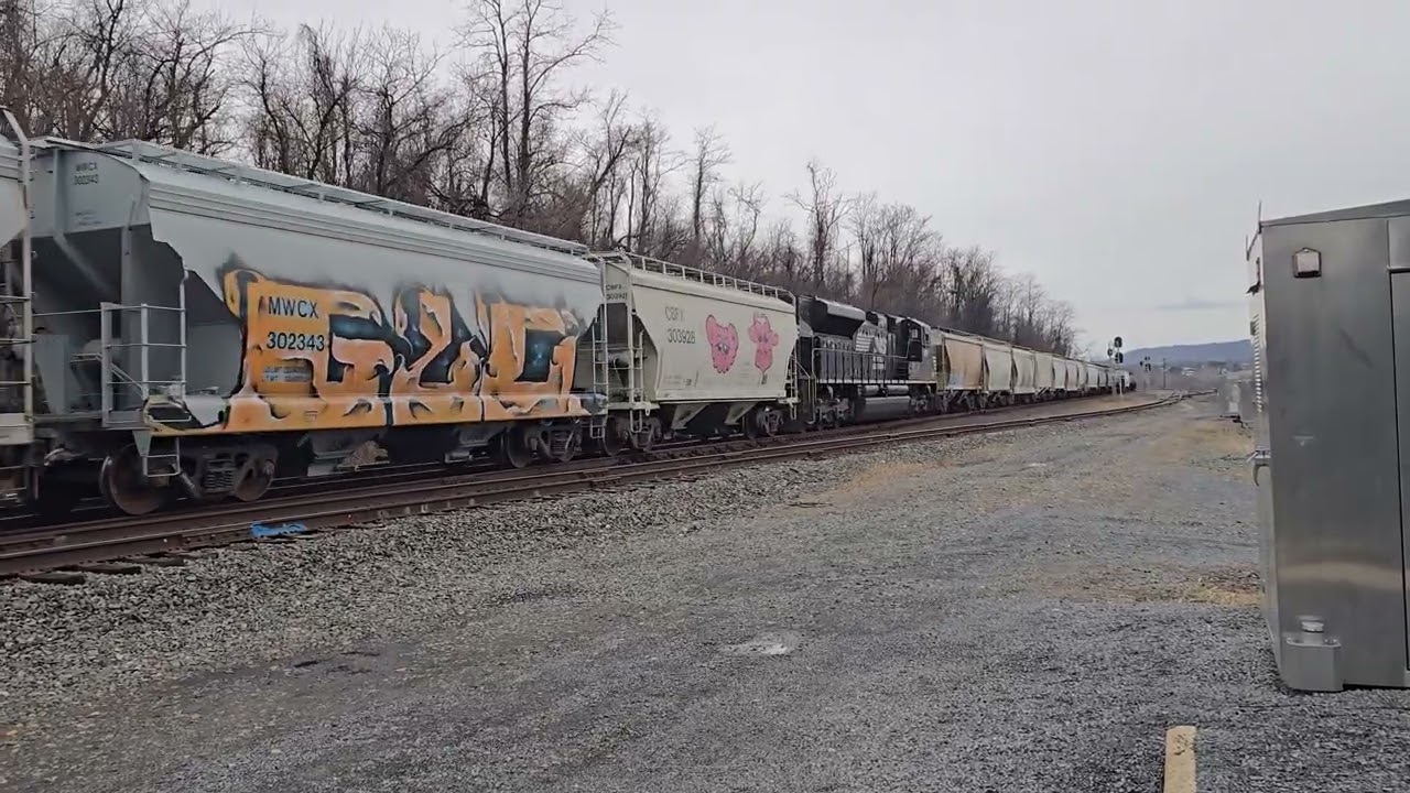 Norfolk Southern #4372 leads a 101 car manifest at Lewistown, PA (03/13/2026)