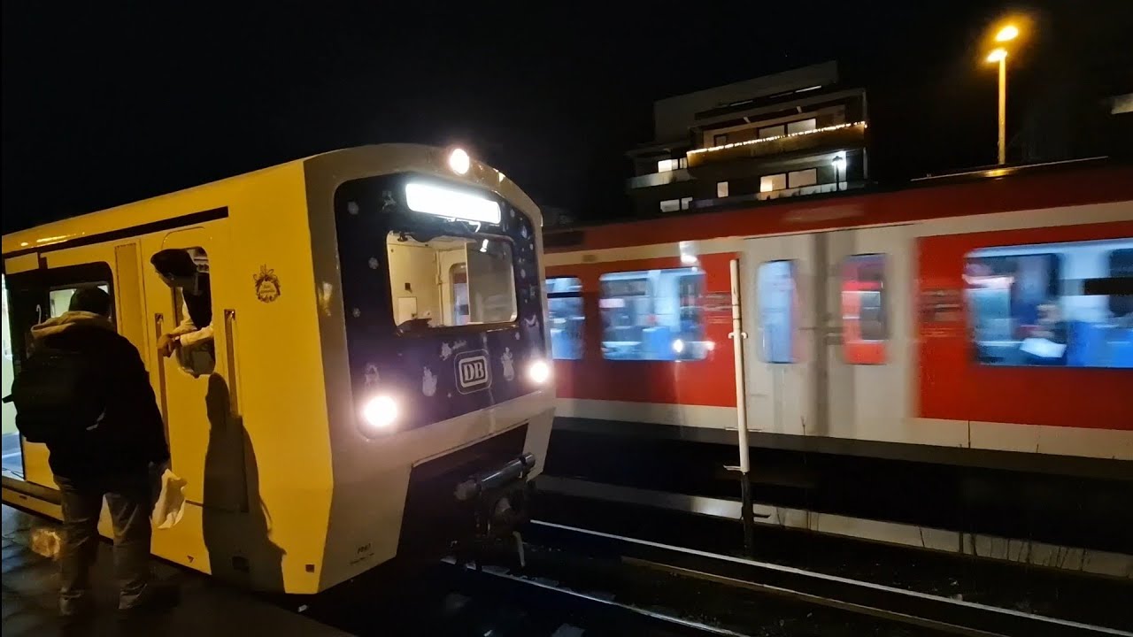 Weihnachtszug, Bj 1984, bei der Hamburger S Bahn (Museumszug) # 21.12.2024