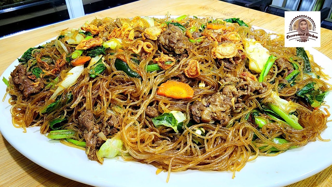 BIHUN GORENG KECAP SPECIAL PAKAI DAGING SAPI UNTUK SAJIAN LEBARAN.