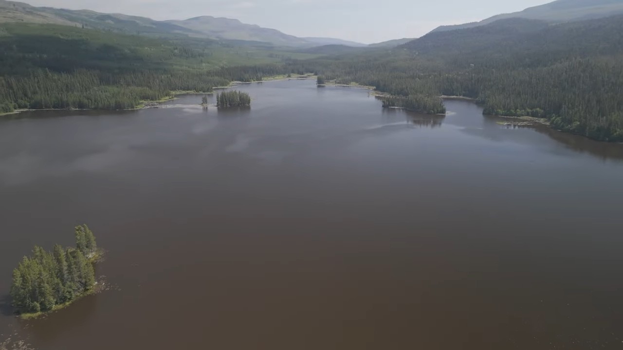 Above the Clouds: Stunning Drone Views of British Columbia's Mountain Lakes