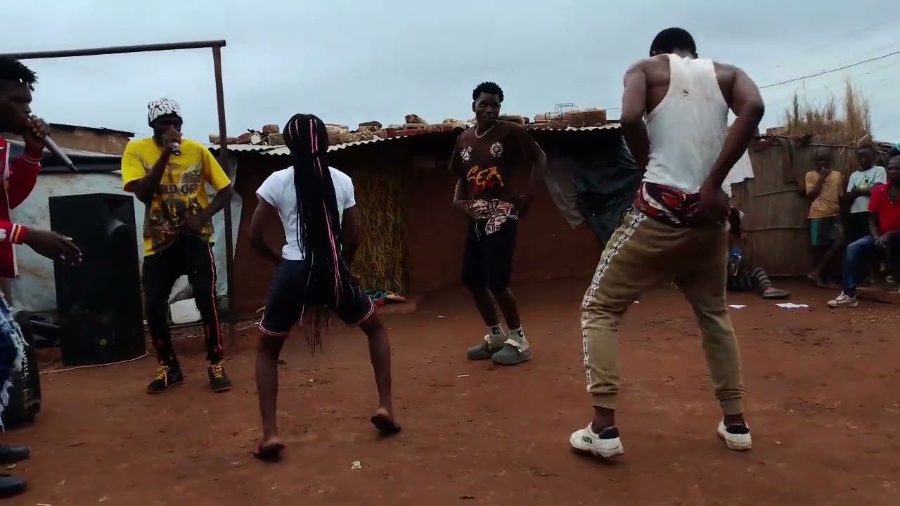 Boss Dee na Uncle Bado music live performance Mayfield farms 