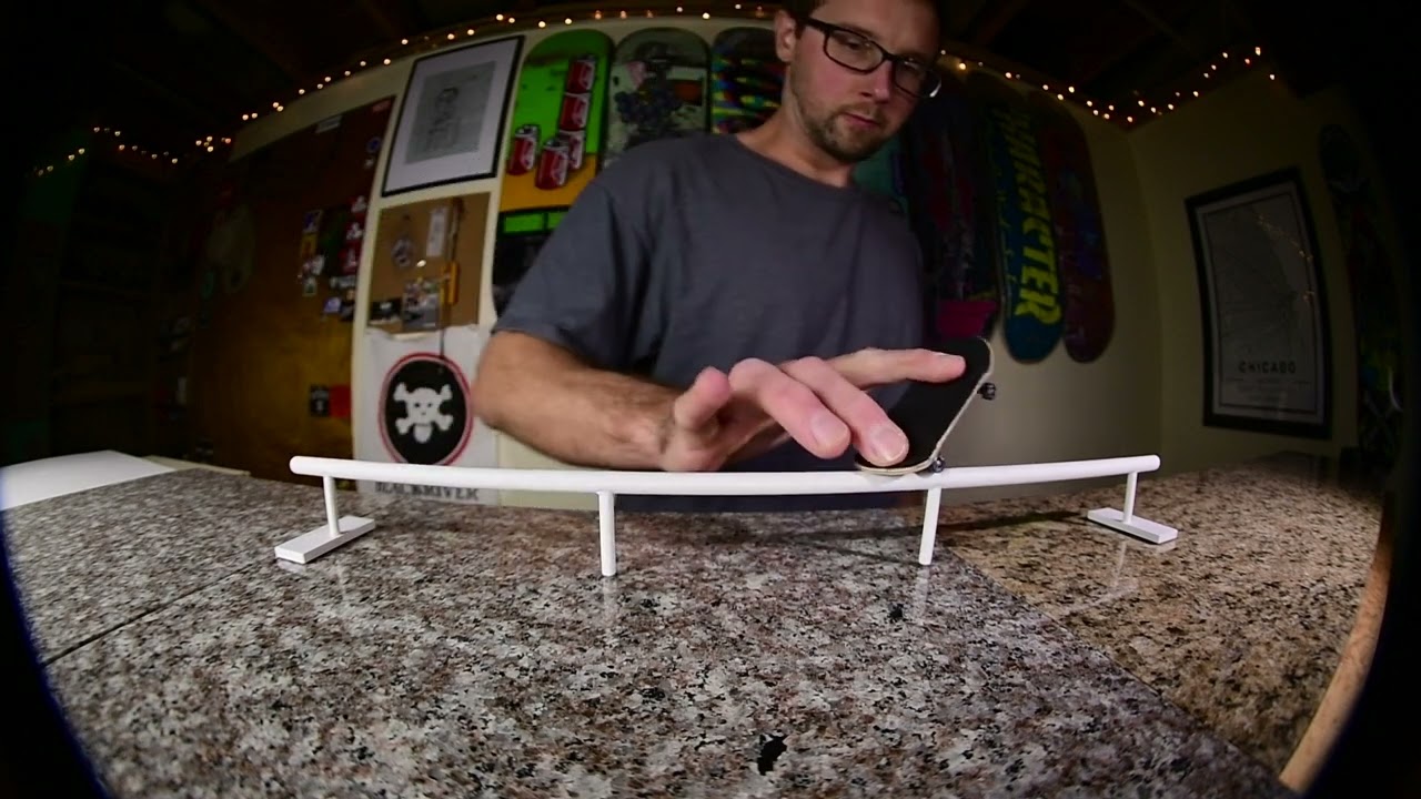 Blackriver XL Rail Fingerboard sesh