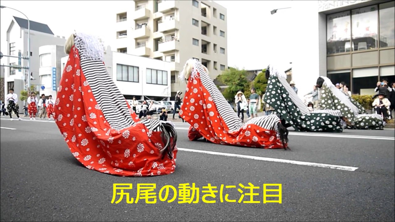 尻尾の動きが可愛い御獅子（宮崎神宮大祭2019　神武さま　子供獅子　旭通り）