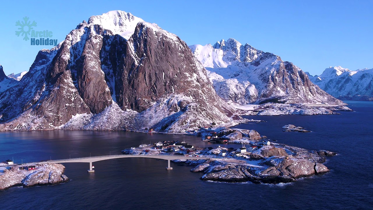 Eliassen Rorbuer in the winter | Arctic Holiday