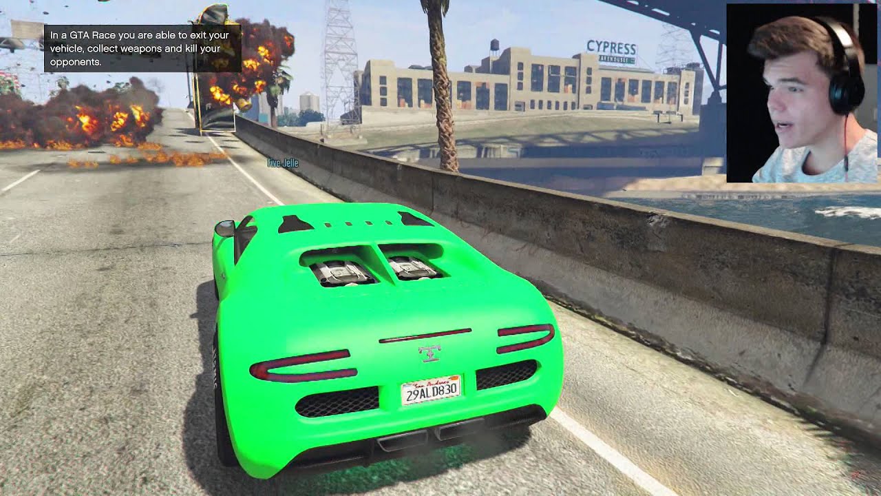 Crazy Sticky Bomb Battle! (GTA 5 Funny Moments)