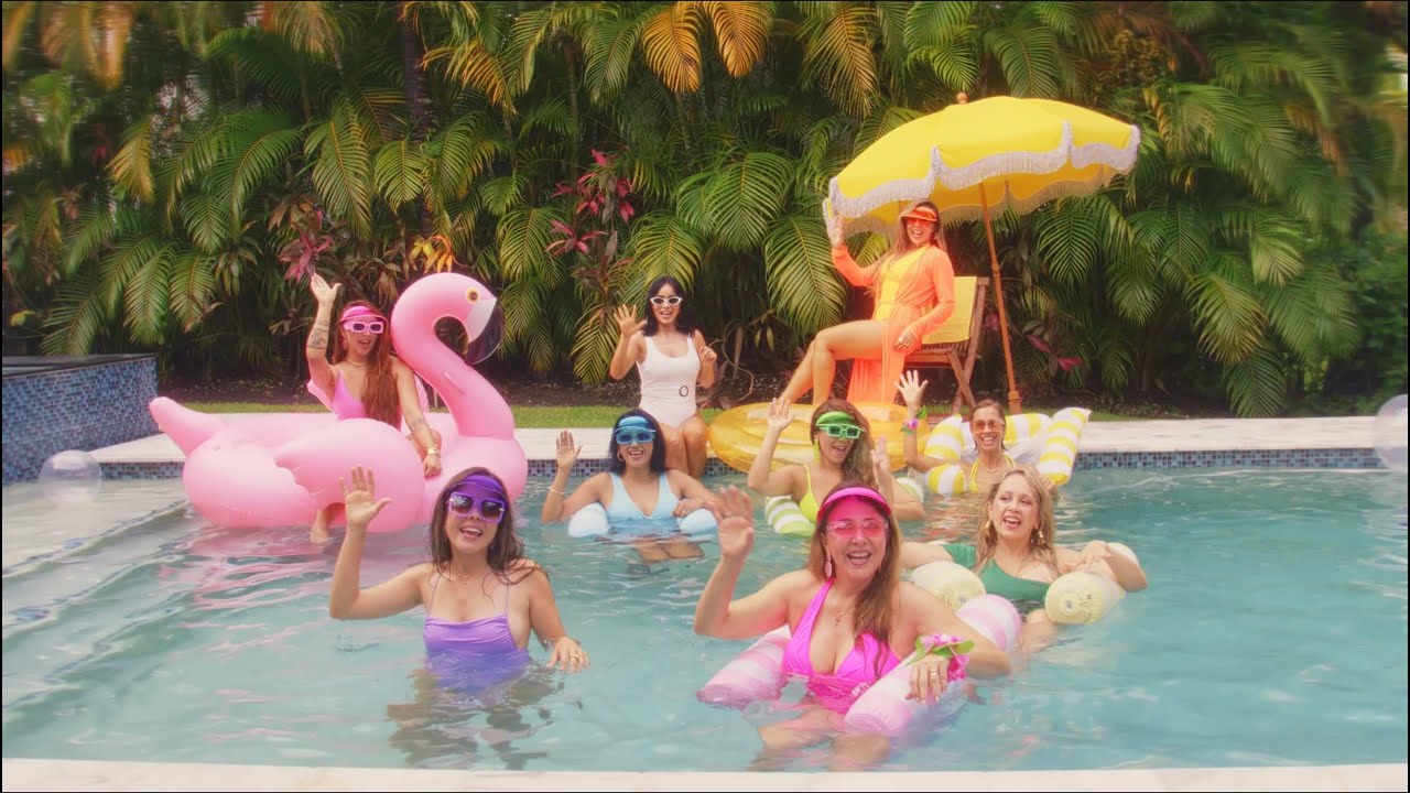 Melissa Láhur - Hello Latinas (Video Oficial)