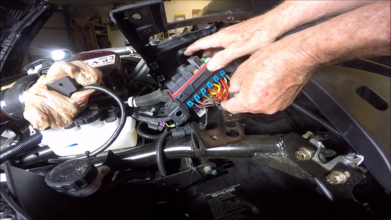 Polaris Slingshot Turn Signal Flasher Module Access