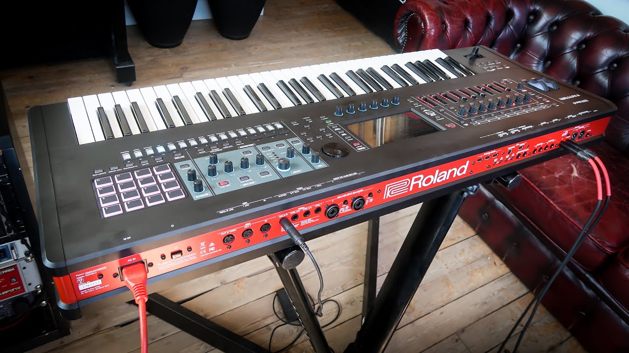 Синтезатор Roland Fantom 6: распаковка и демонстрация