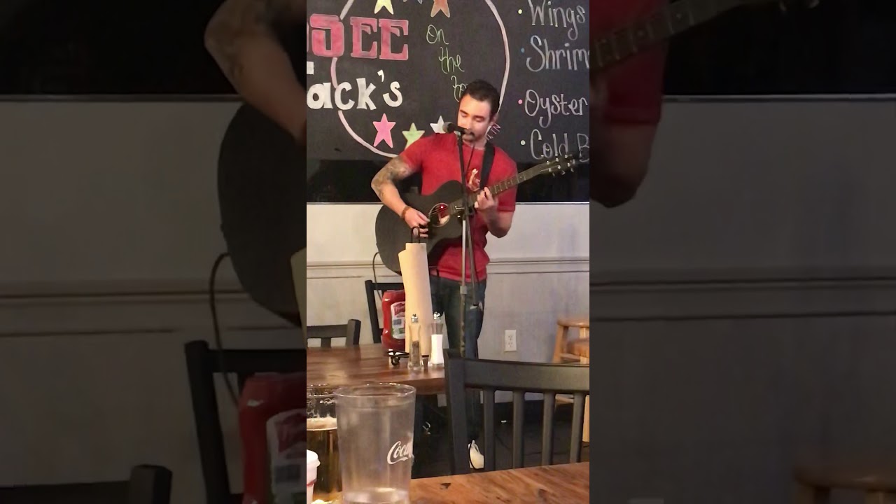 Jacob Beach covering &ldquo;Everlong&rdquo; by Foo Fighters