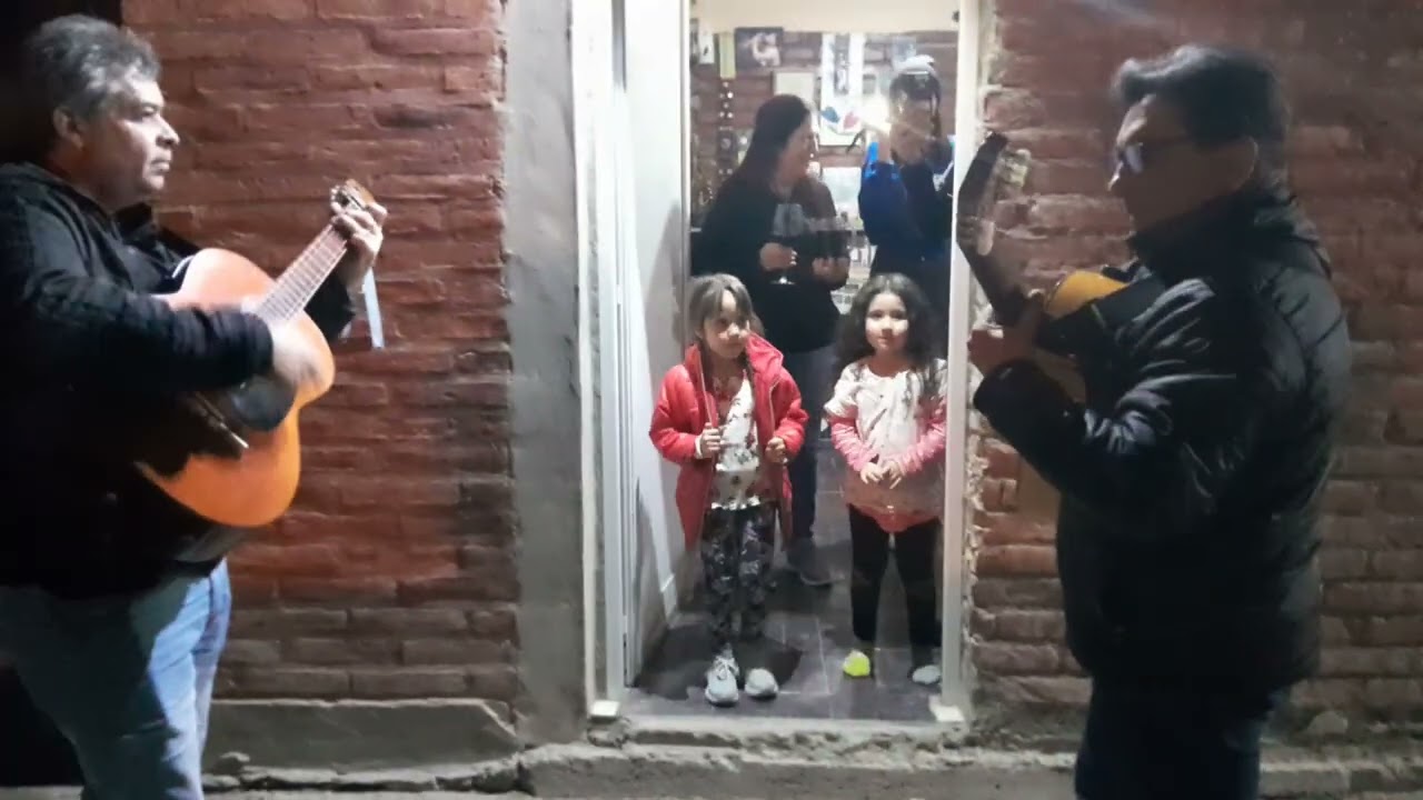 Huellas de mi TIERRA de Ana Rosa Duran Cerenata cuyana. 
