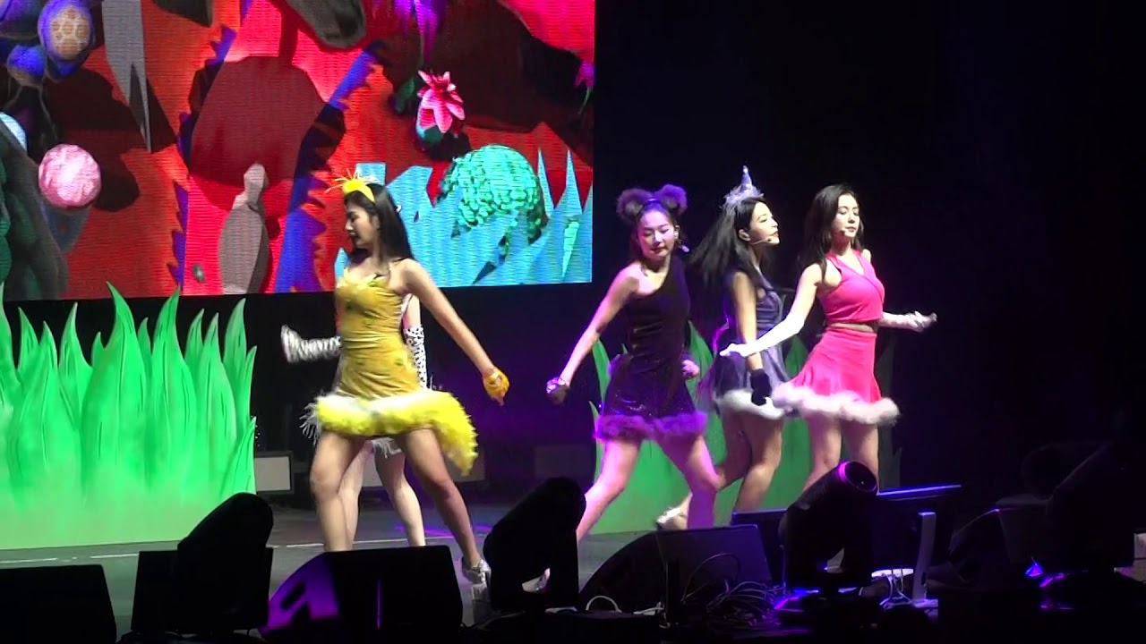[FANCAM] 190219 Red Velvet - Happiness @ Red Mare In Toronto