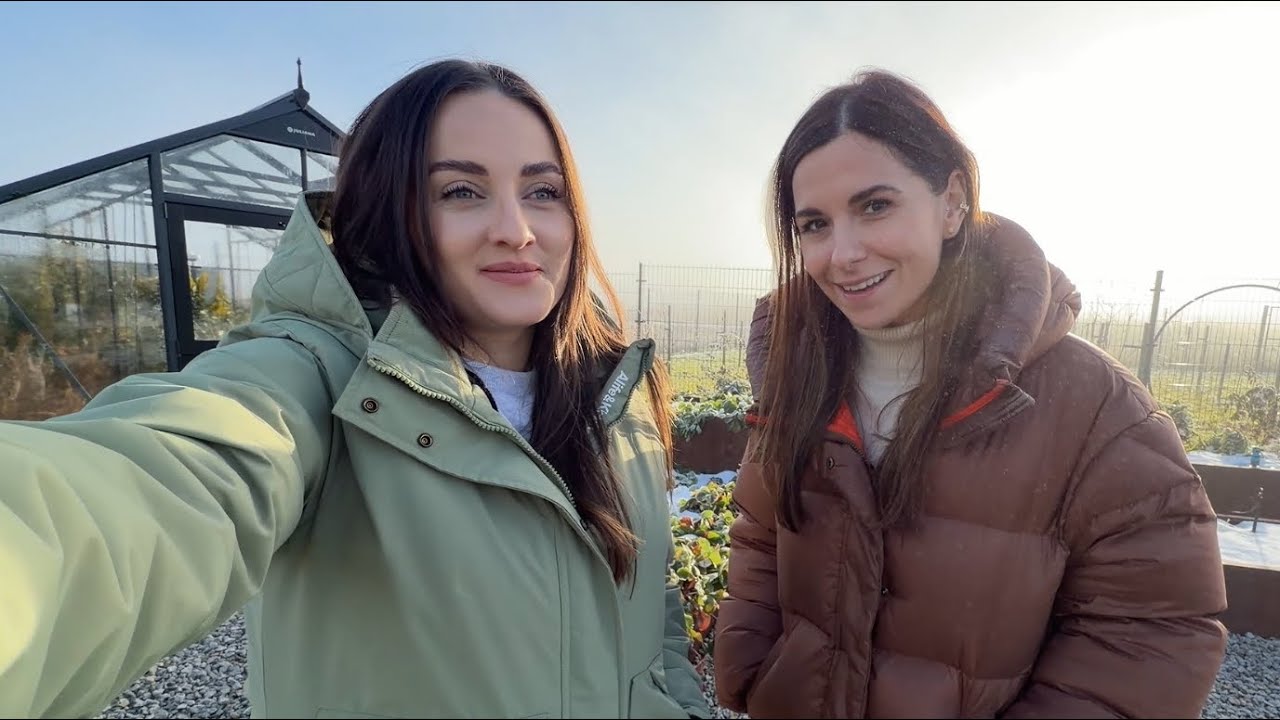 VLOGMAS- KTOŚ MNIE ODWIEDZIŁ! + PRZEPIS NA KOTLECIKI SZUSZU