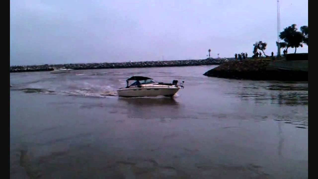 Two Powerboats Have a Close Call in Dana Point Harbor During Tsunami Warning