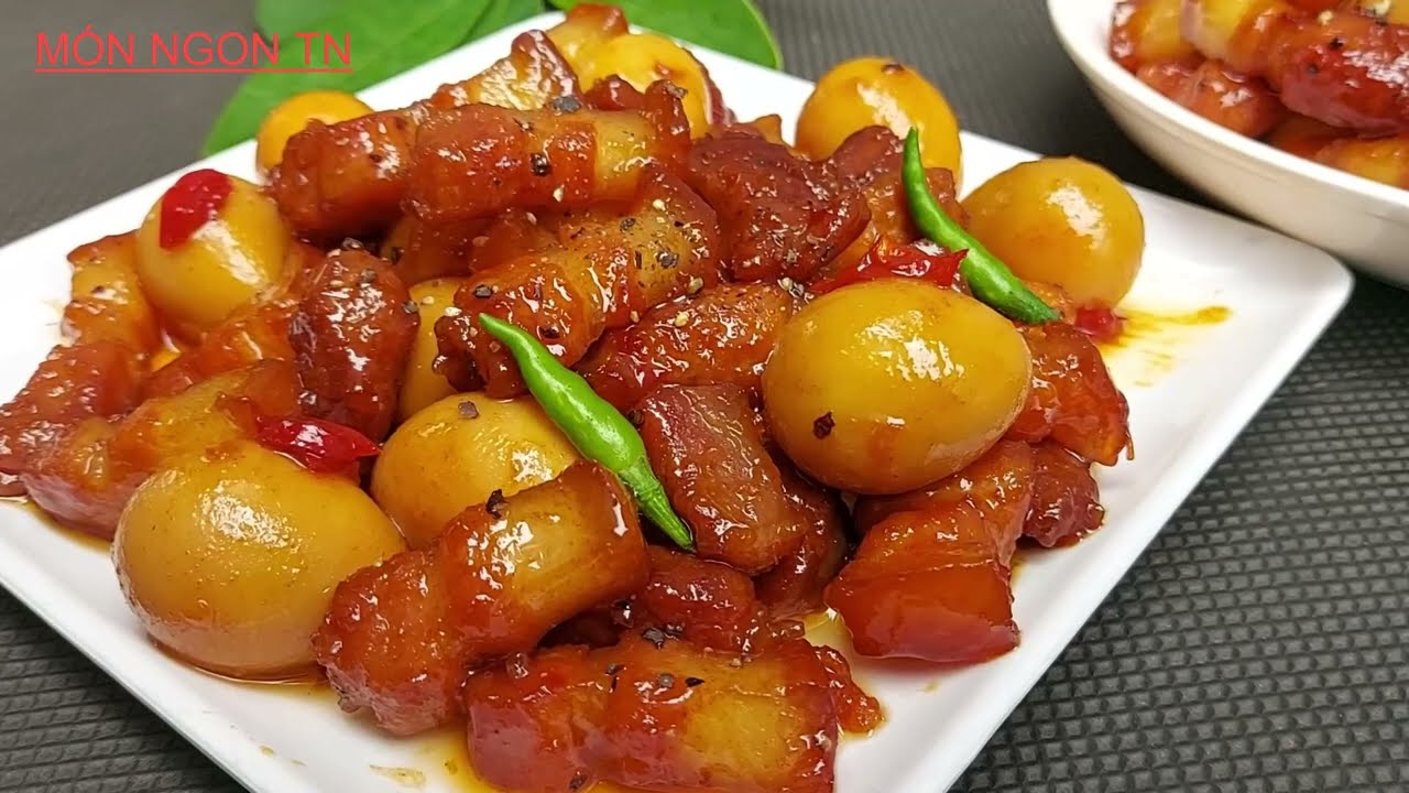 Cách làm Thịt Ba Rọi Kho Trứng Cút dẻo ngon thấm vị món ăn đơn giản mà hao cơm