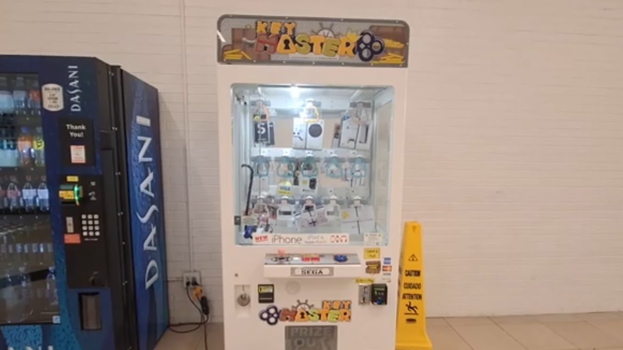 Sega Key Master Arcade Game at Battlefield Mall (White) (Mute) (No Prizes) 