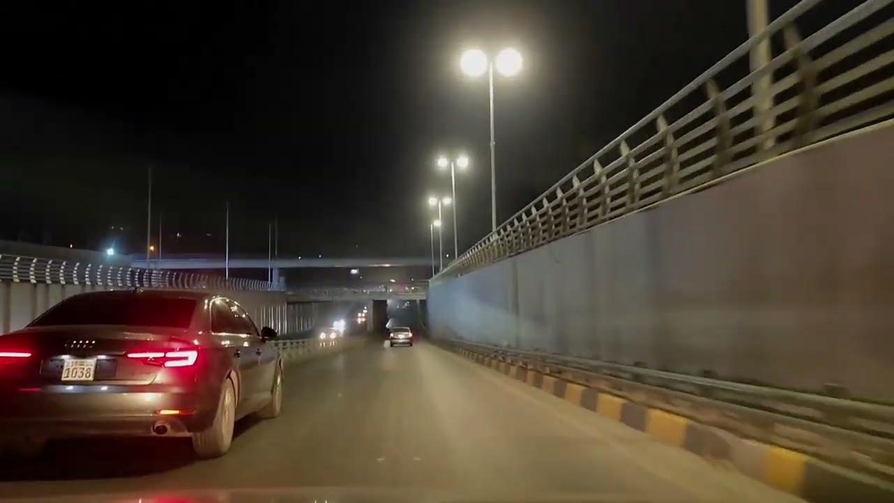 الطريق من ركن الدين الى قلعة دمشق ليلاً