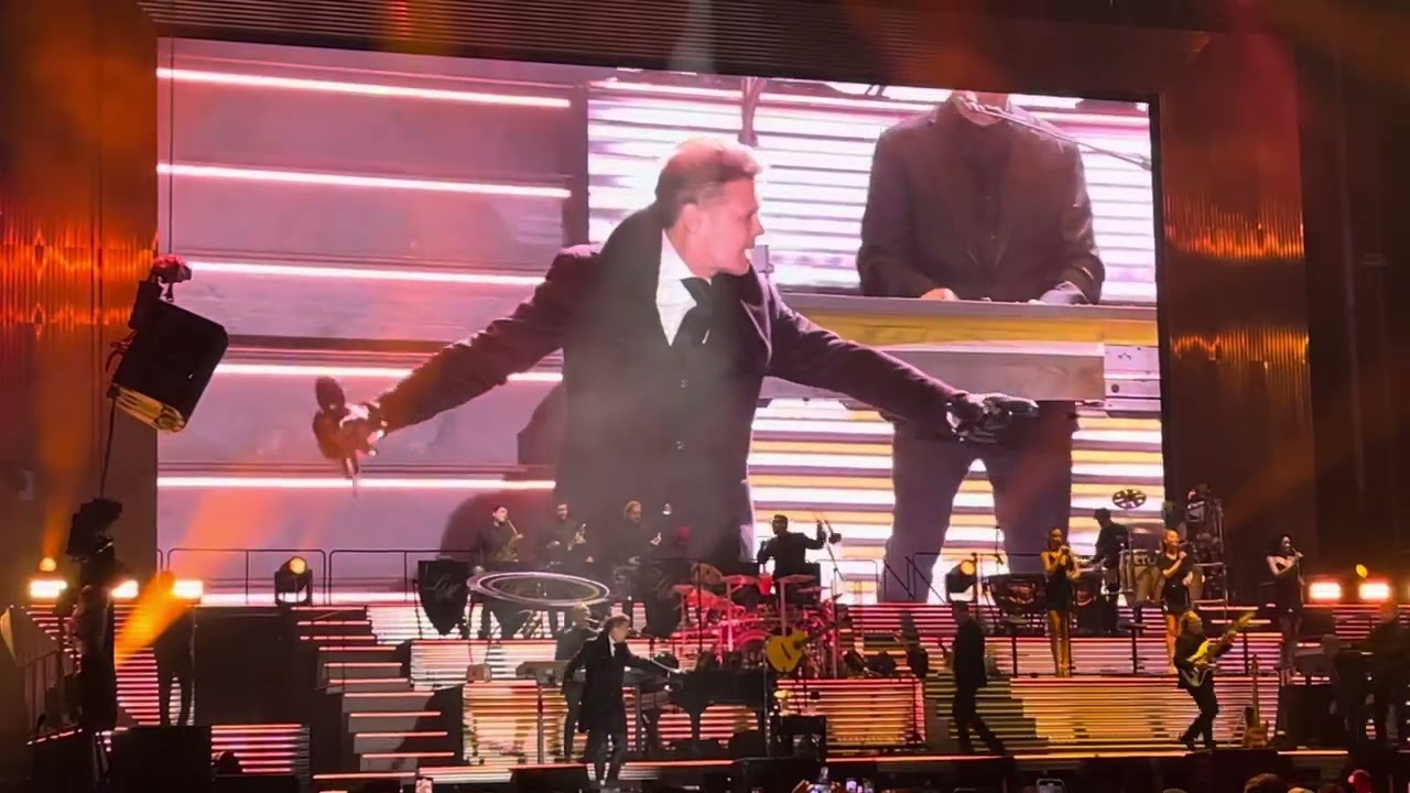 Luis Miguel intro San Luis potosi 2023  🇲🇽 EXITO TOTAL ❤️🇲🇽🇲🇽🇲🇽