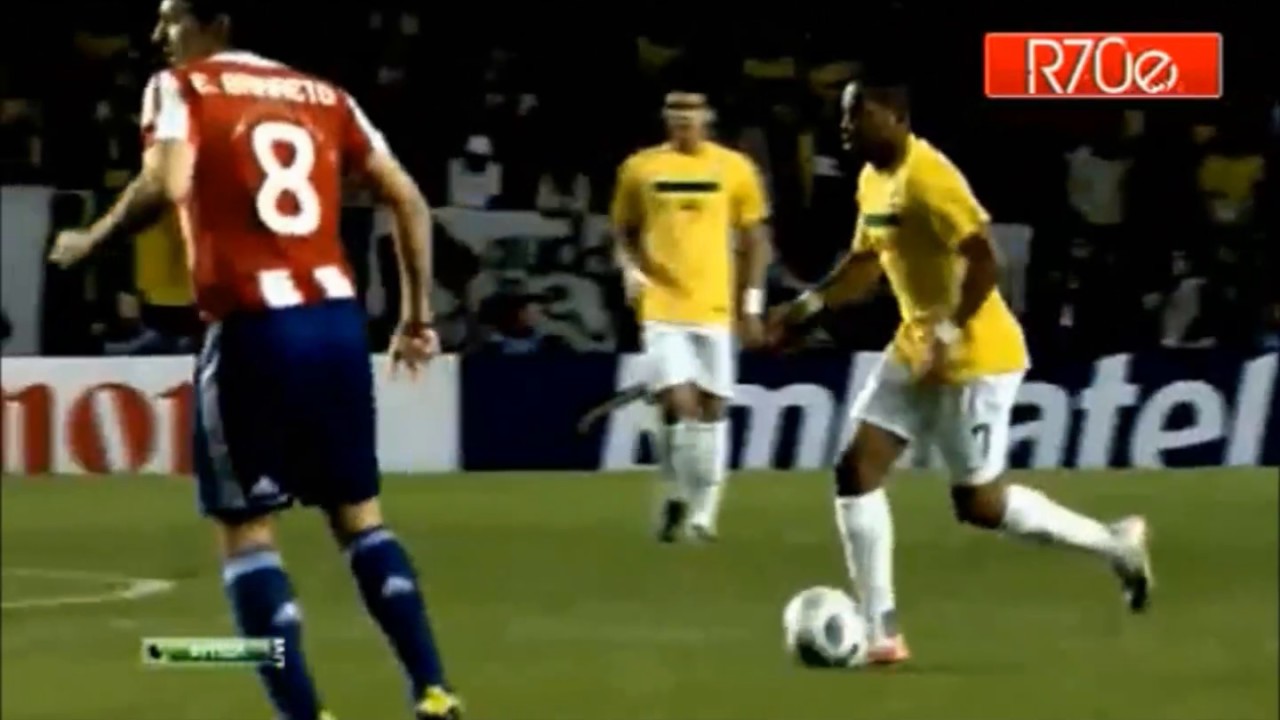Robinho - Skills