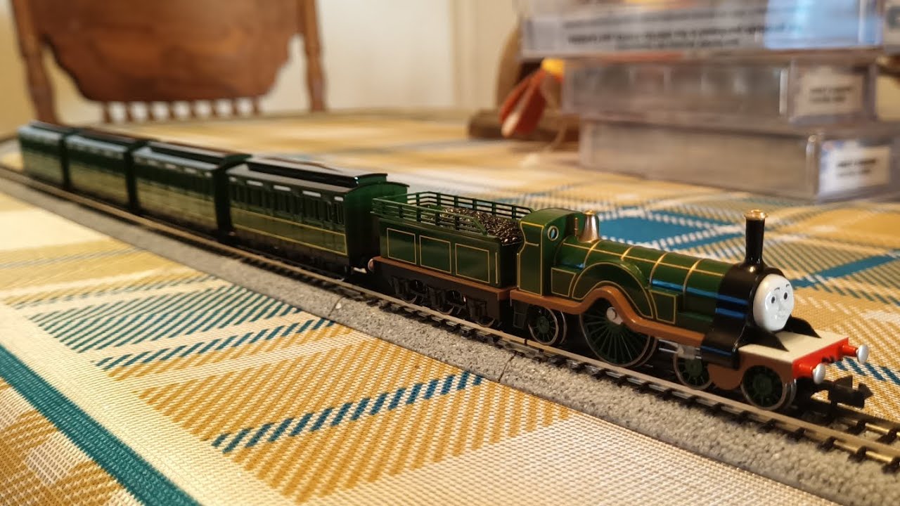 Bachmann N-scale Emily's Passenger set review with add on passenger cars