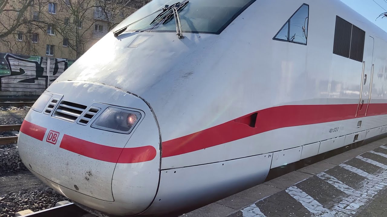 ICE 1 bei Ausfahrt in Frankfurt/Main-Süd