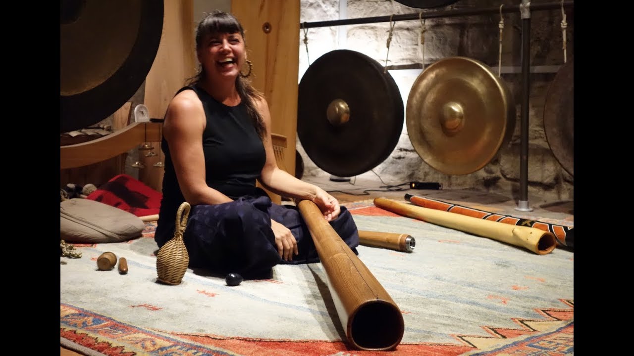 Agustina Mosca Didjeridu Solo - Klangkeller Bern 2019