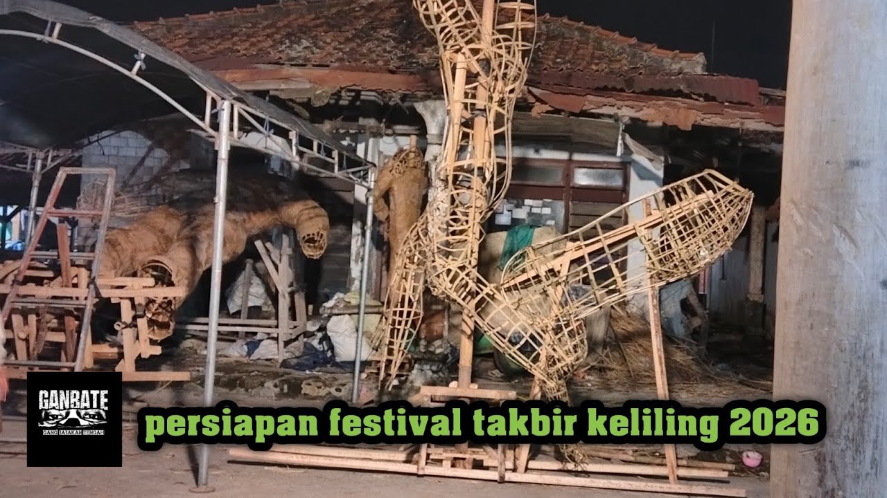 Proses Penempelan kertas takbir keliling H-11