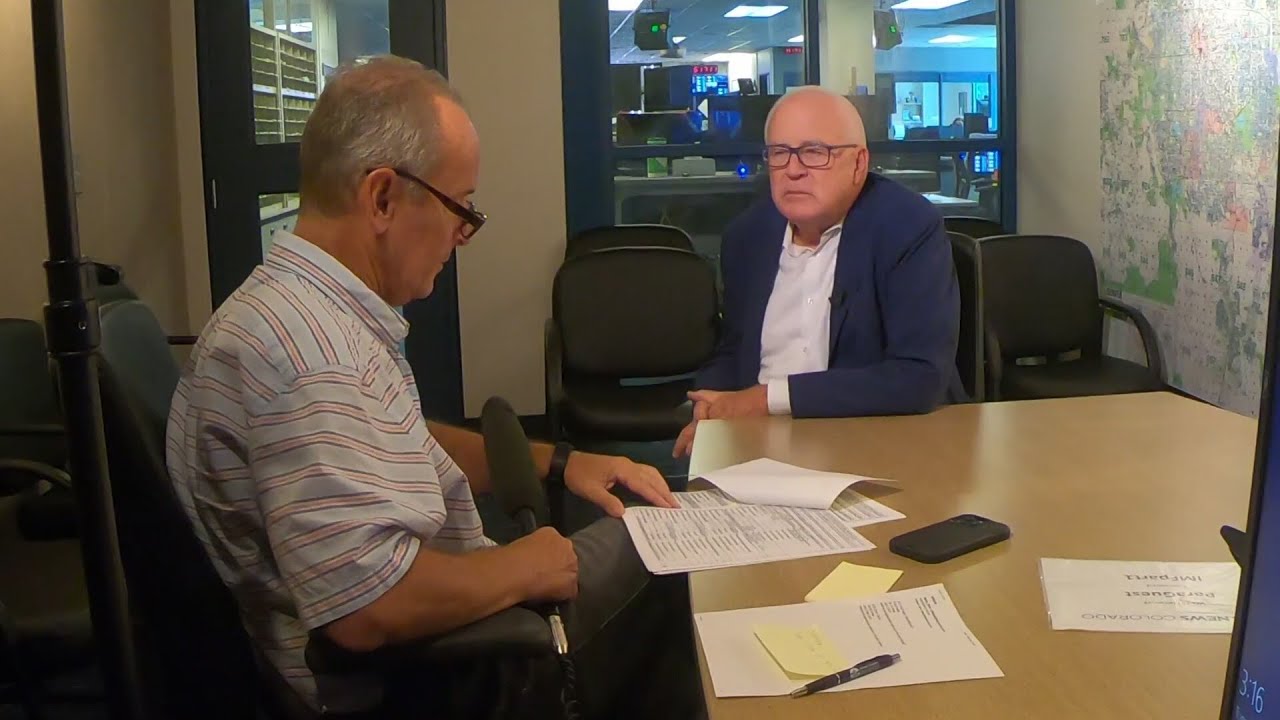 Lakeside mayor sold town cars to daughter; 