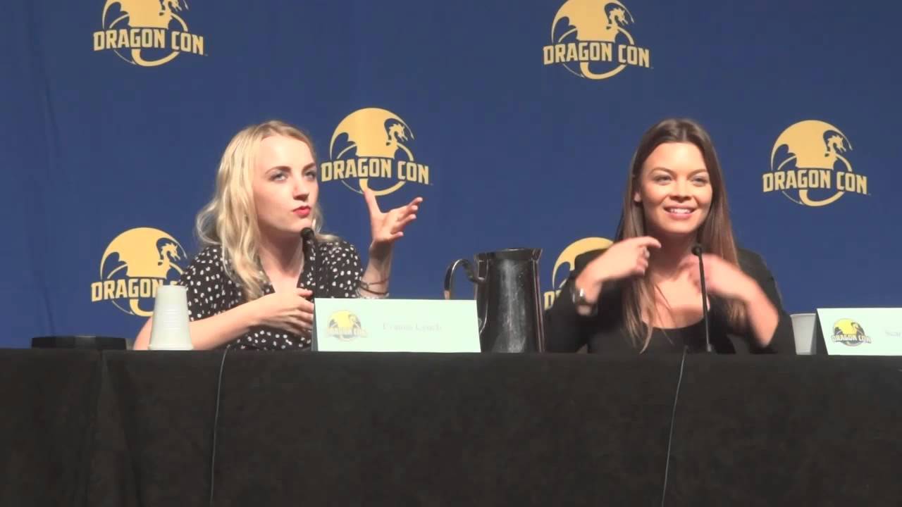 Dragon Con 2014 08 31   Evanna Lynch and Scarlett Byrne Part 3 CMC