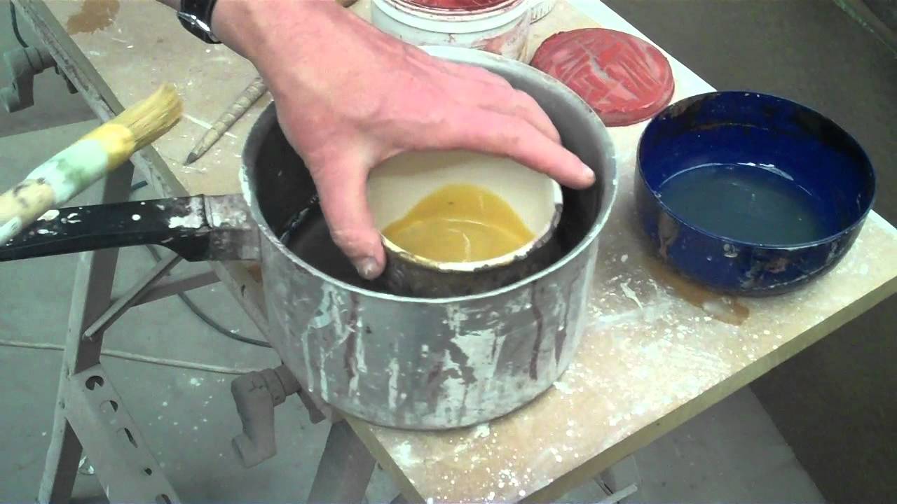 Gilding Lesson3 bole Video2a applying pt1
