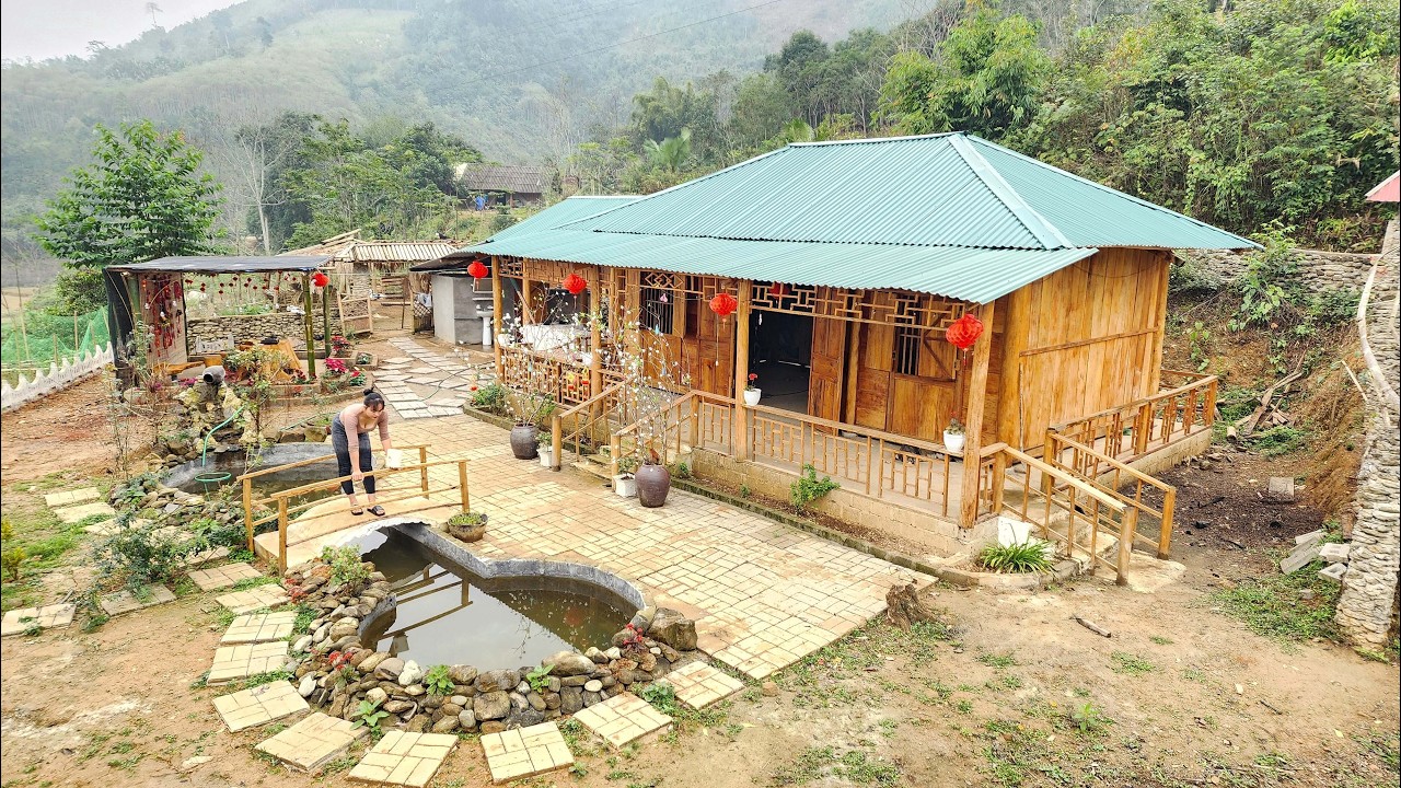 TIMELAPSE : Start to finish The girl builds a wooden house, garden, and fish pond.