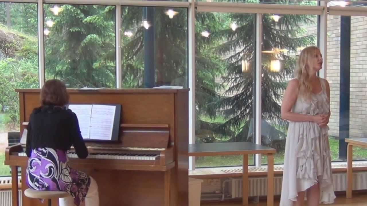 Laula tyttö