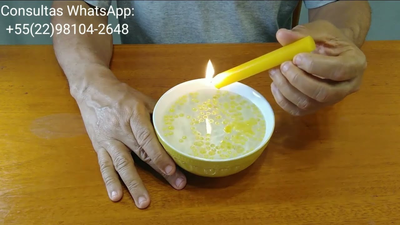 Alguém se sente preso a você e não consegue te soltar. Quem é ? Por que ?#tarot