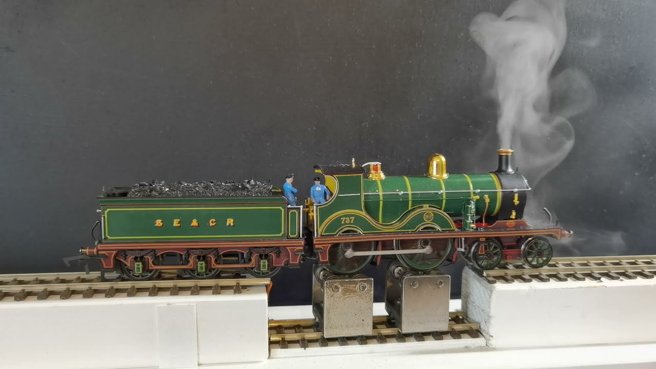 Oo gauge D Class with synchronised smoke and sound