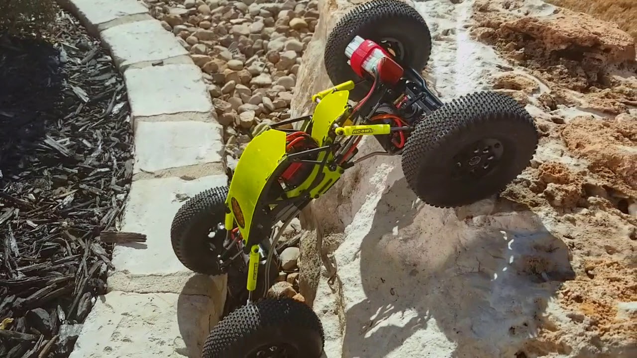RC4WD Bully 2 competition rock crawler