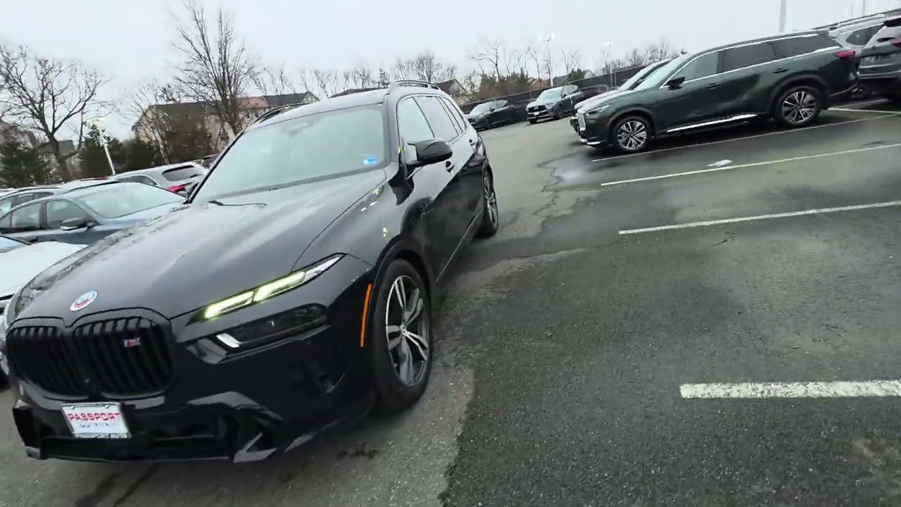 2023 BMW X7 M60