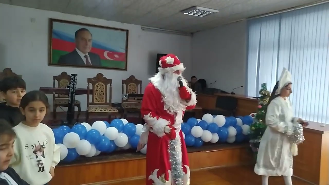 Şəmkir Kür mədəniyyət Şaxta baba,Qar qiz və Qara qızın çıxışı.