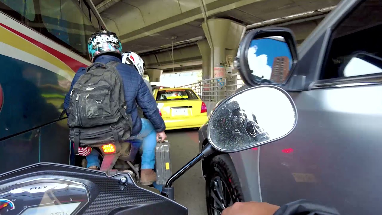 Me prestaron esta MOTO para darle como a RATA 🤣  [AKT FLEX LED 2022]