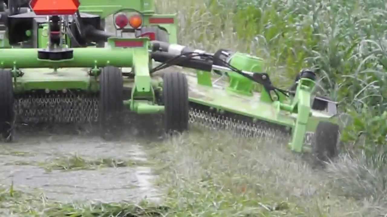 SCHULTE FLX1510 Flex Arm & XH1000 cutter mowing roadside