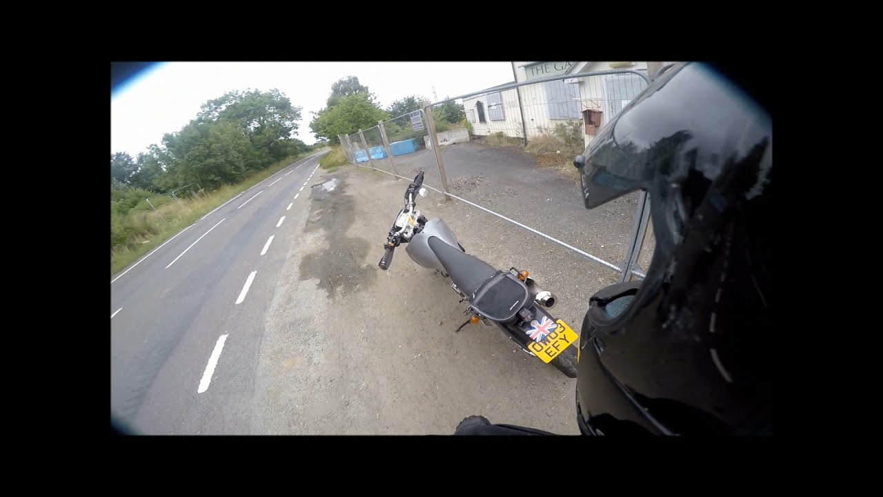 Triumph Street Scrambler 900 & CCM DS 644 exhaust sound comparison