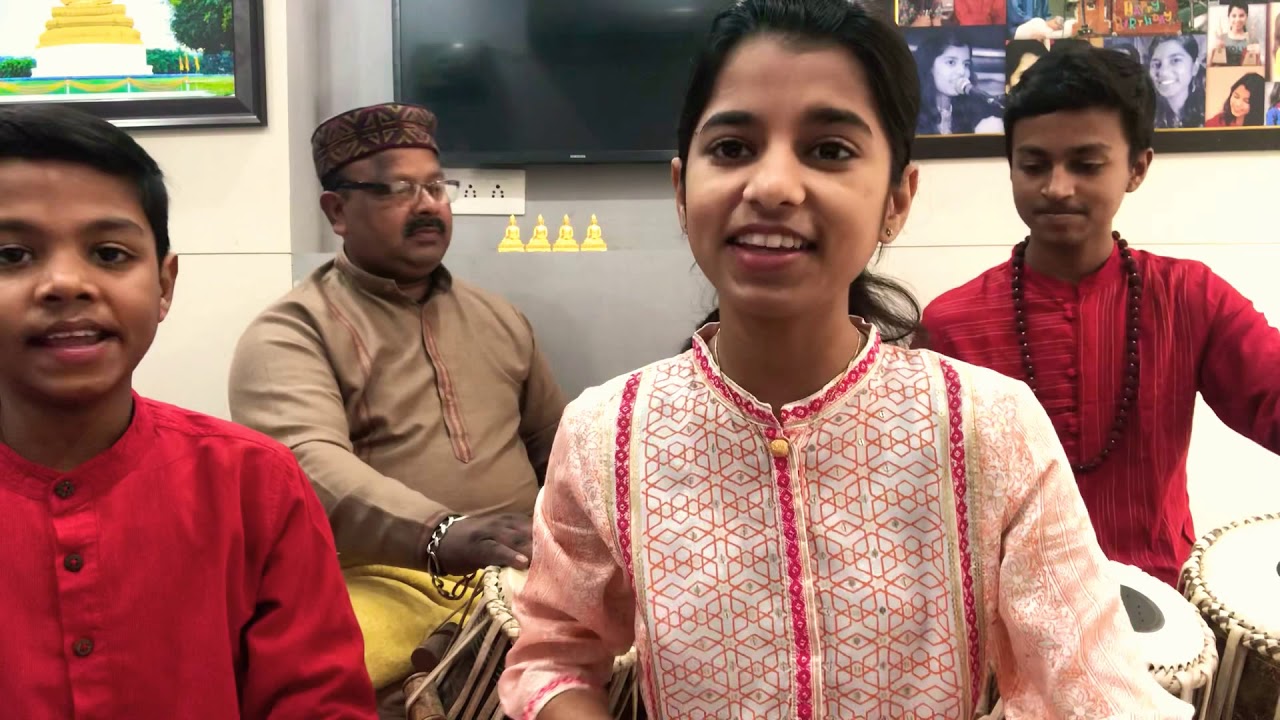 Bahal faguni bayaar (Bhojpuri holi) - Maithili Thakur, Pt. Bhola Ji, Rishav Thakur, Ayachi Thakur