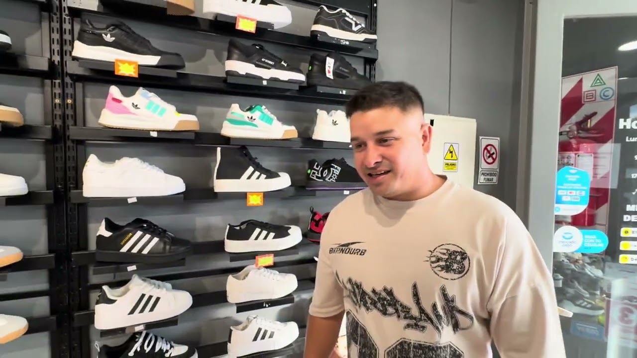 Roma Calzados: “2 pares de zapatillas por $50 mil, 1 par original americano a $80mil