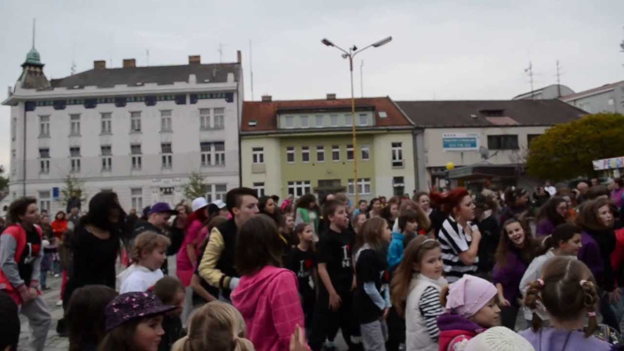 Mezinarodni den tance - Milevsko (Taneční škola EFK)