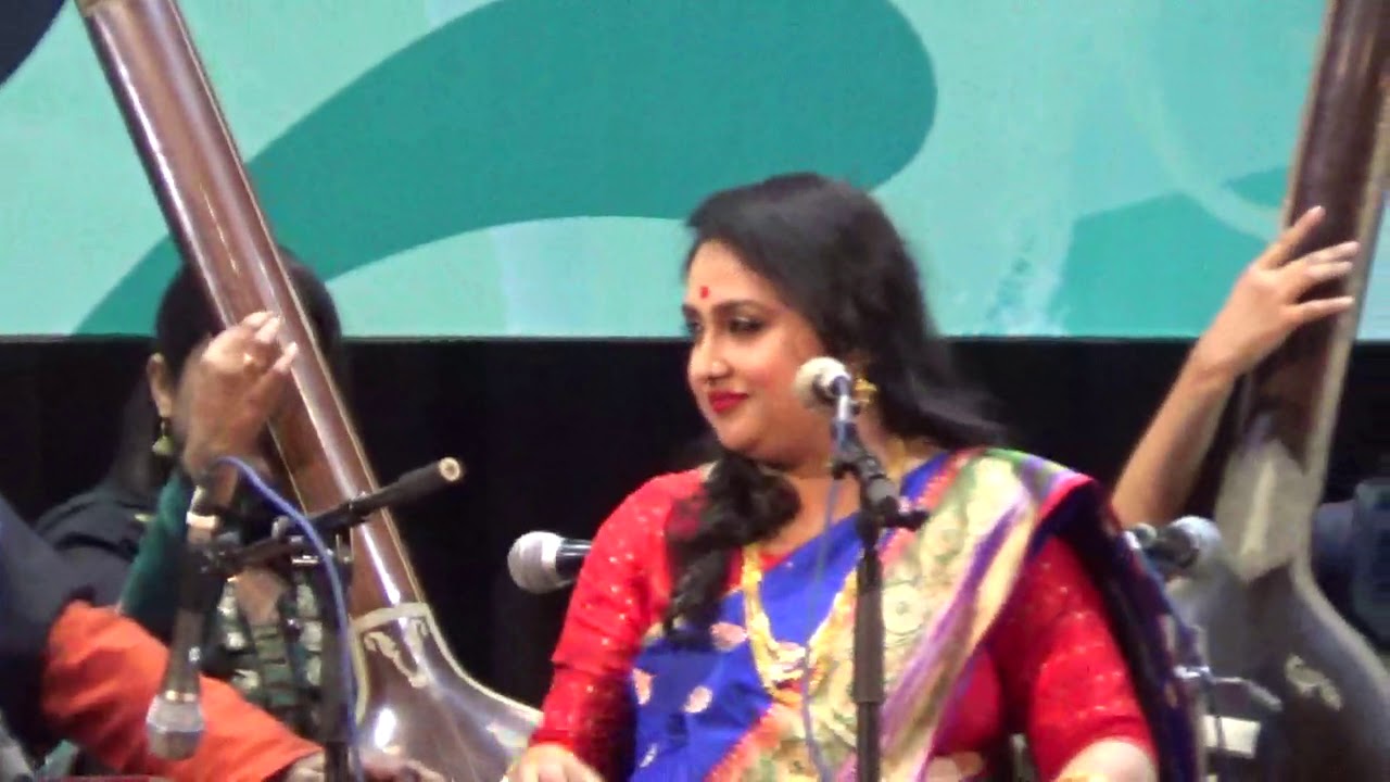 Piu Mukherjee presents a super fast breathtaking panjabi tappa