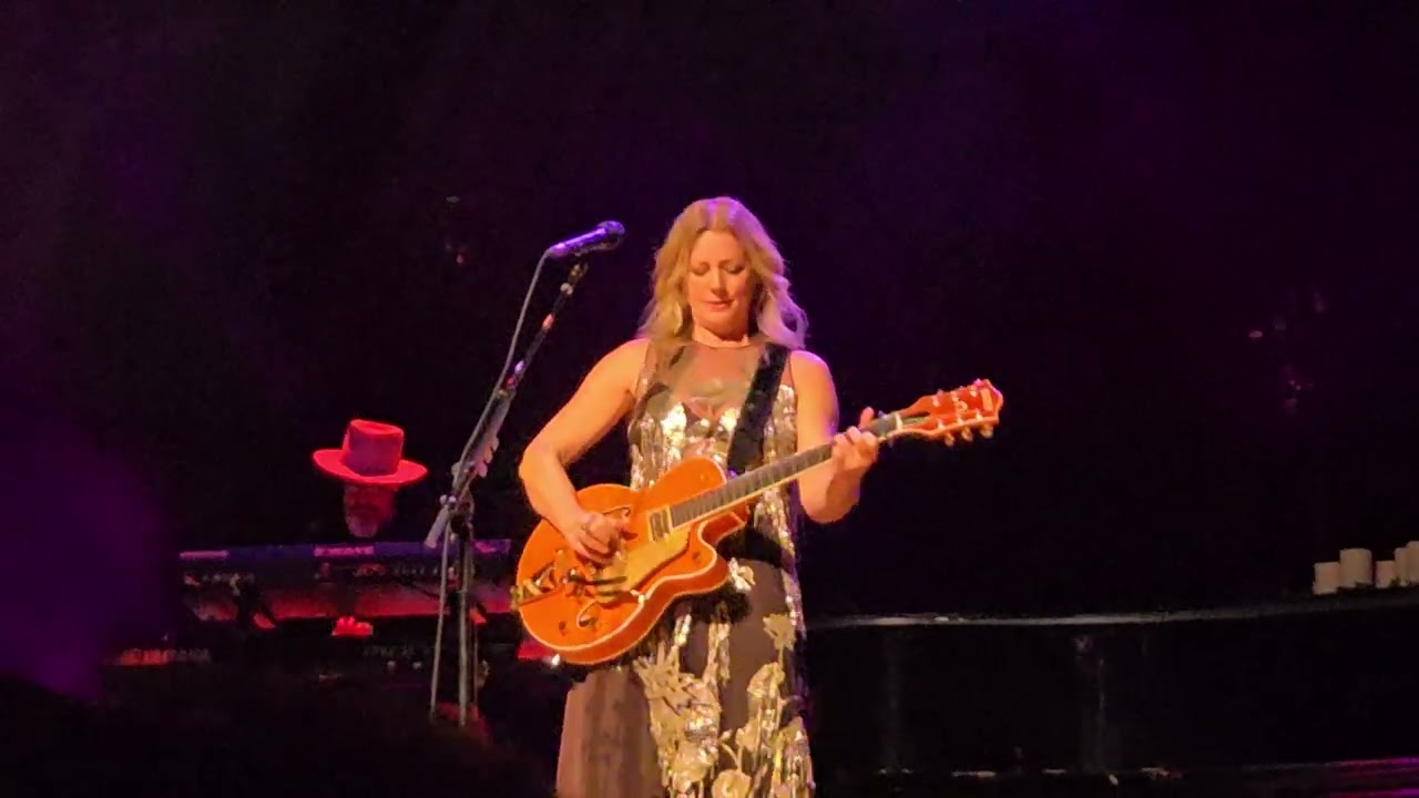 Fumbling Towards Ecstasy - Sarah McLachlan - New York City, NY - November 19, 2025