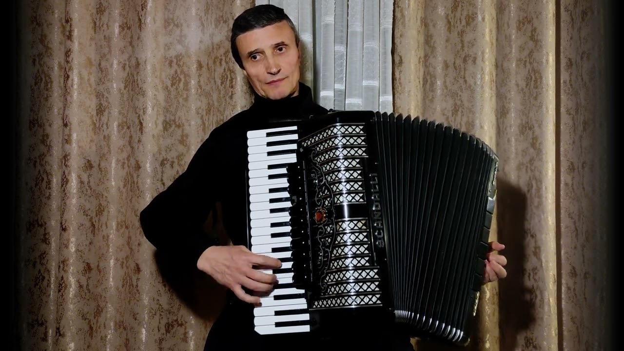 Nazmi Fusha-Vallja e festivalit