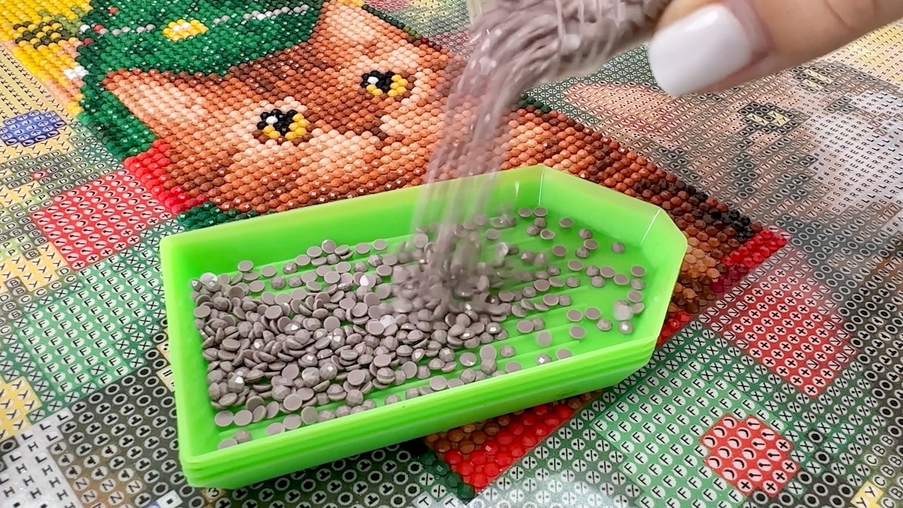 Relaxing Diamond Painting ASMR: Kitten Christmas Tree 🎄🐱✨ (AB Drills + Round Diamonds)