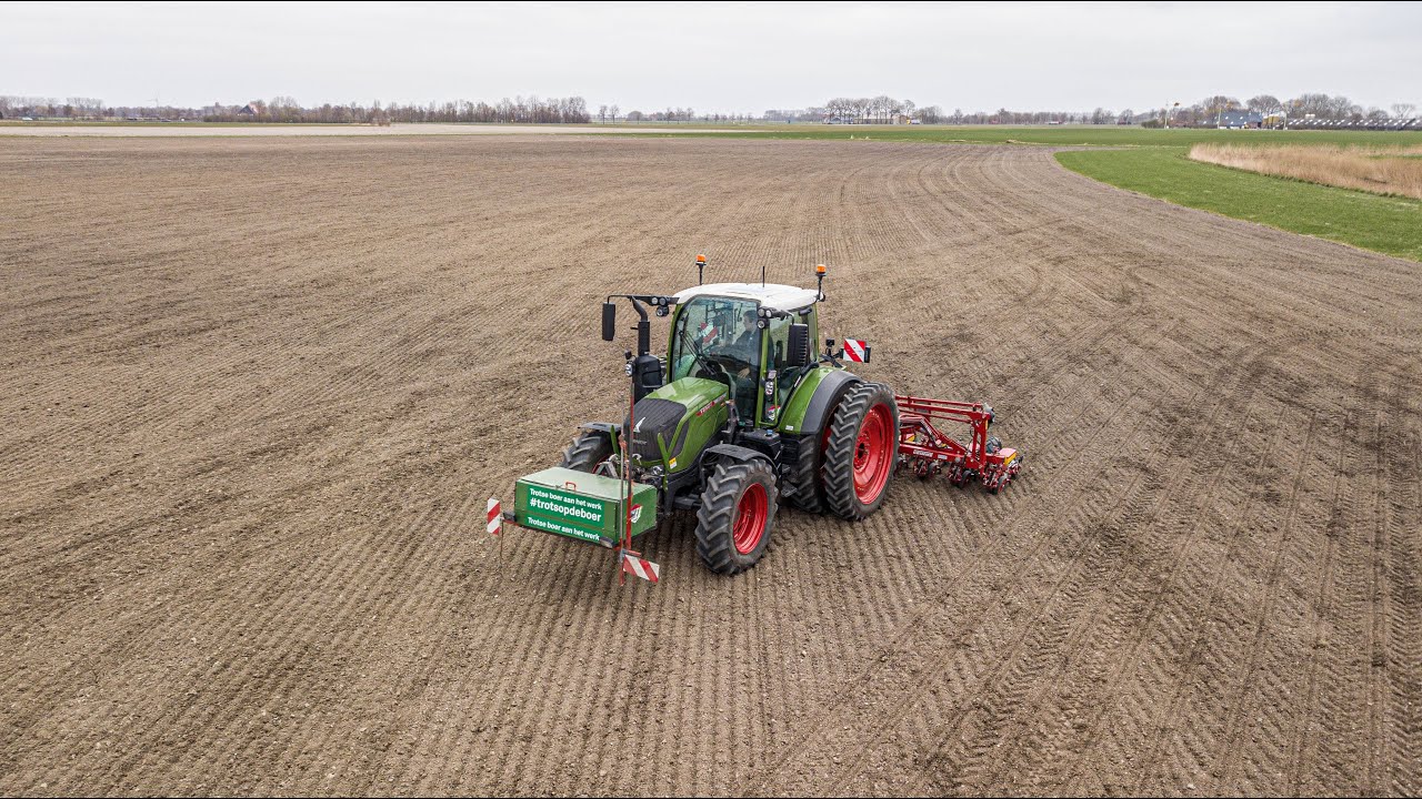 Suikerbieten zaaien met Fendt 312 + GRIMME Matrix 1200| Sugar beet | Zuckerrüben säen Voshart